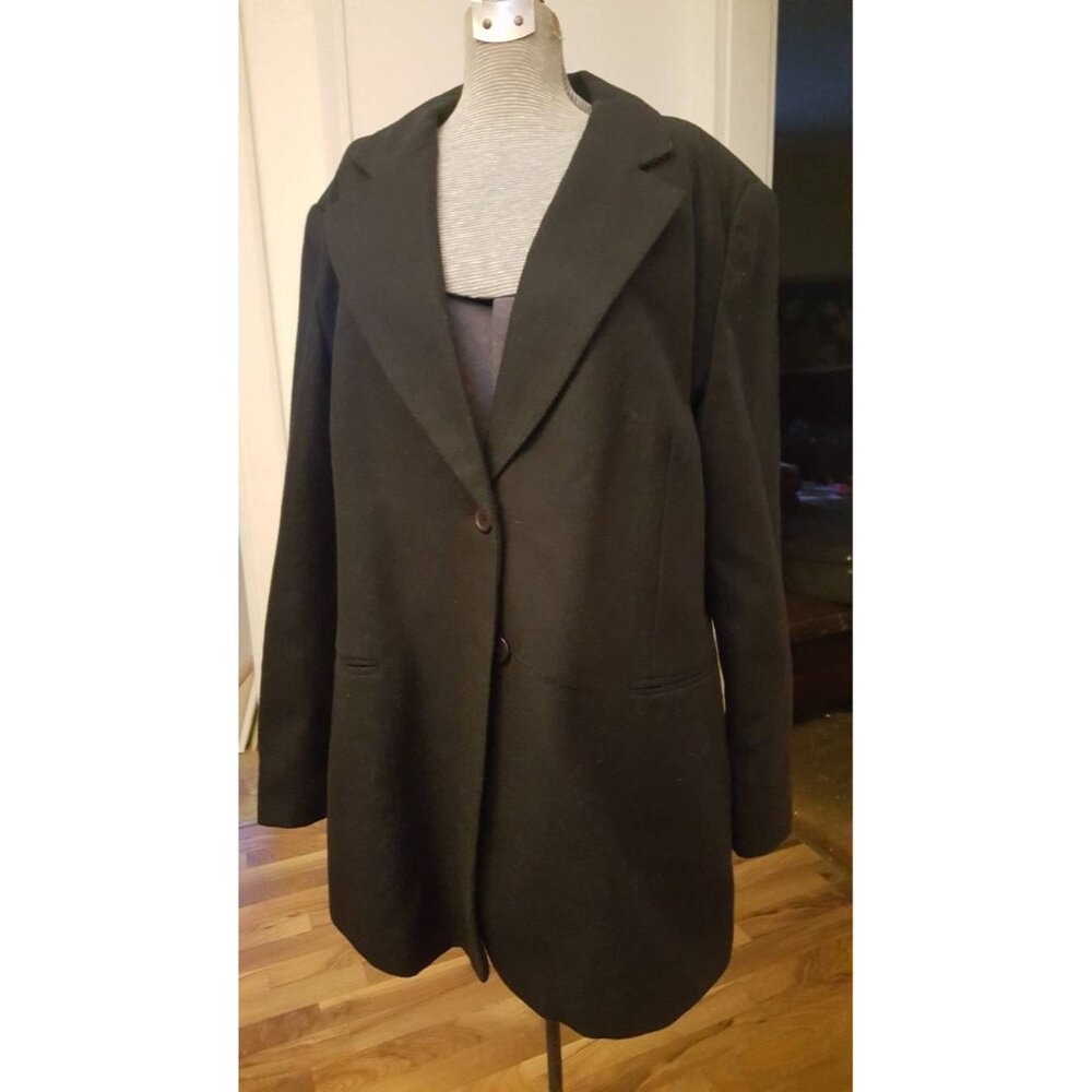 1980s era women's black wool blend blazer.Pockets. Size XL/Extra Large 16W